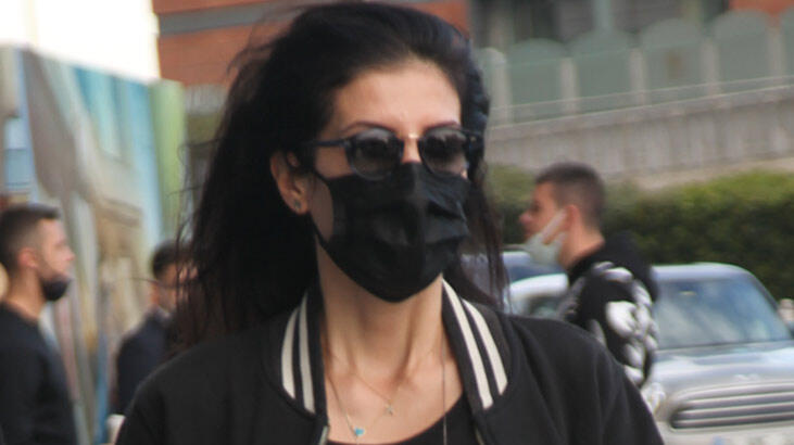 Hatice Gönül siyahlar içinde