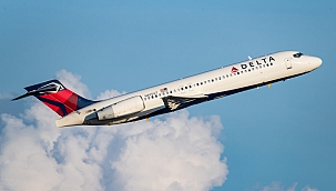 ABD'de, Atlanta Uçağı Pistten Çıktı