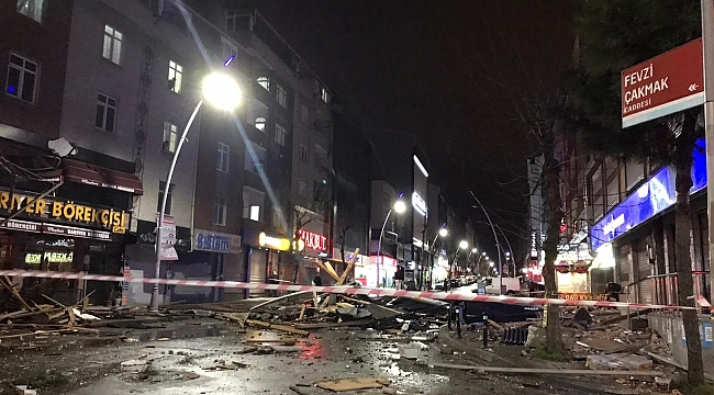 İstanbul Rüzgar Nedeniyle Birbirine Girdi