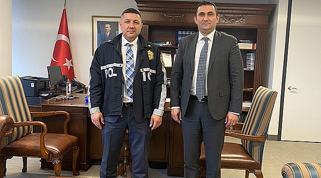 New Yorklu Türk Müdür'den Başkonsolosa Ziyaret