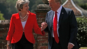 Trump Elini Tutunca, Kocasını Aramış