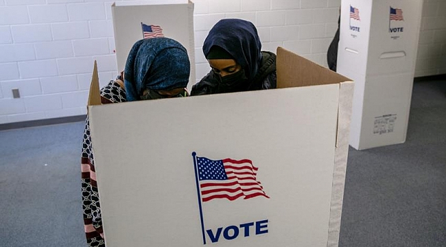 Amerika'da Müslüman Siyasetçiler Artıyor