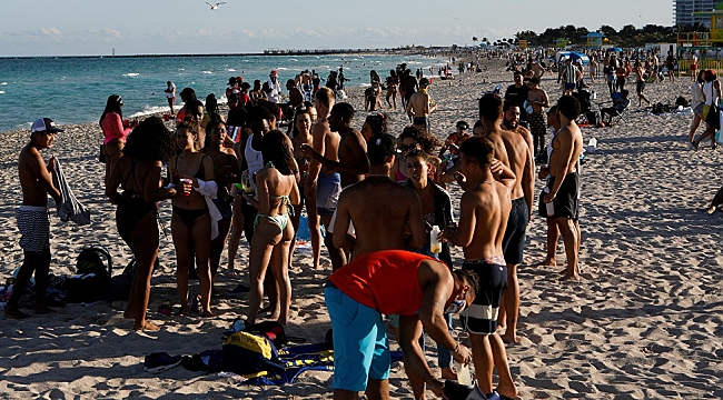 Miami Plajları Korona Virüs Dinlemiyor