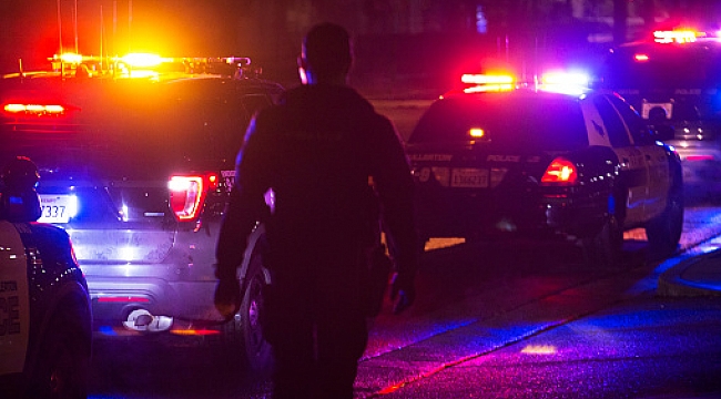 Nashville'de Polis, Bıçaklı Saldırganı Öldürdü