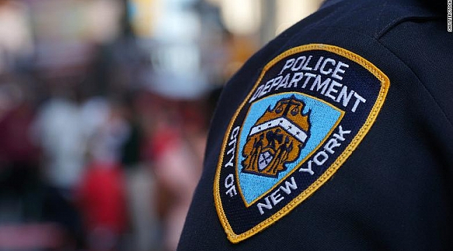 New York Polisi, Doğum Yapan Kadını Kelepçeledi