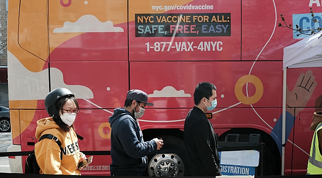 New York'ta Seyyar Aşı Klinikleri Devrede