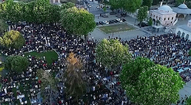 Ayasofya'da 87 Yıl Sonra İlk Bayram Namazı