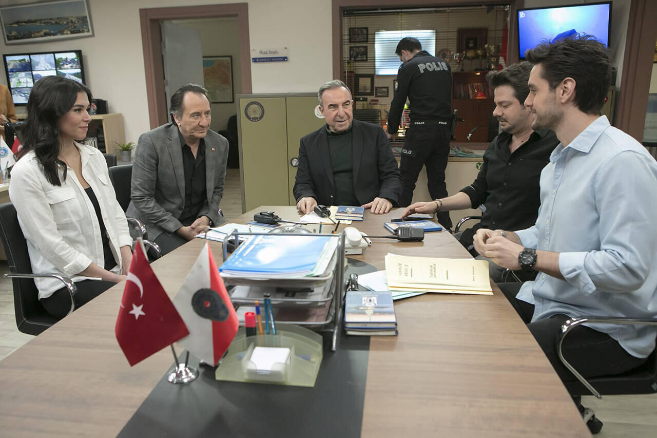 Arka Sokaklar bu akşam var mı, yok mu? Arka Sokakl