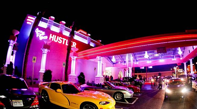 Las Vegas'ta Striptiz Kulübünden Aşı Merkezi!