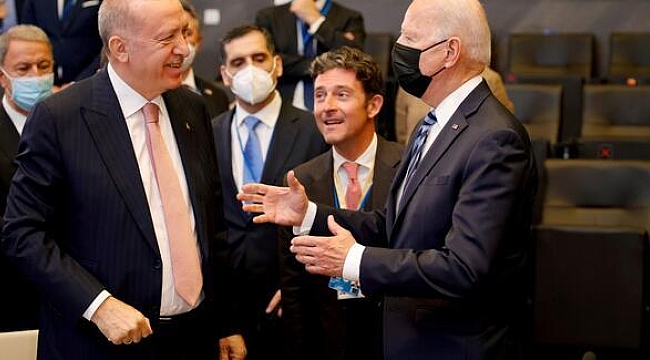 Erdoğan ile Biden'dan Ayaküstü İlk Görüşme