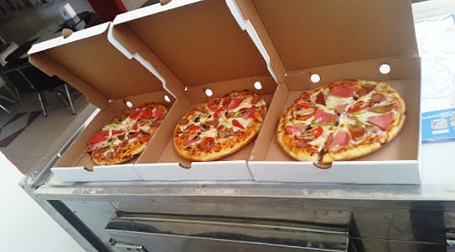 İşten Kovuldu İntikam İçin Pizzaları Jiletle Doldurdu