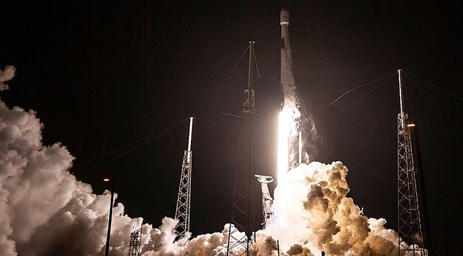SpaceX, Uzaya Dijital Radyo Uydusu Gönderdi