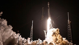 SpaceX, Uzaya Dijital Radyo Uydusu Gönderdi