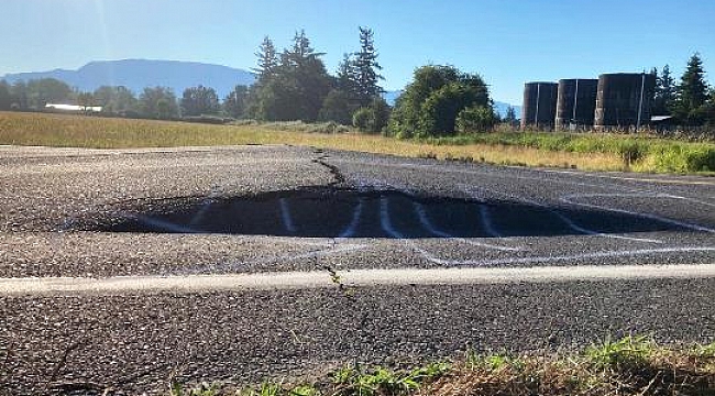 Washington'da Asfalt Yol Eridi