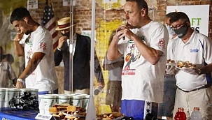 10 Dakikada 76 Hot Dog Yedi, Dünya Rekoru Kırdı