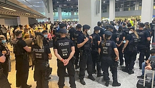 Düsseldorf Havalimanı'nda Türklere Polis Müdahalesi