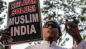 Gözaltında Ölen Müslüman İçin Halk Sokakta 
