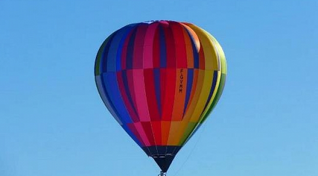 Sıcak Hava Balonunun Pilotu Yolculukta Düştü