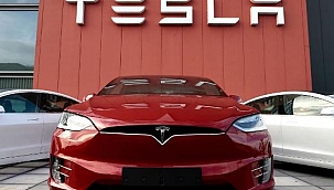 Tesla'dan 1,1 Milyar Dolarlık Rekor Kar