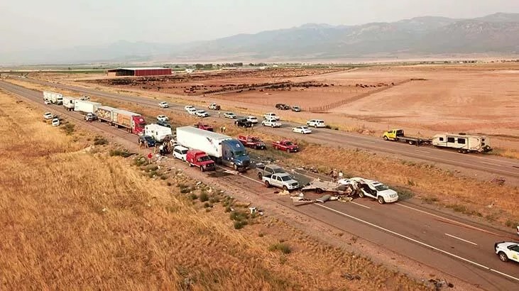 Utah'ta Kum Fırtınasında Zincirleme Kaza