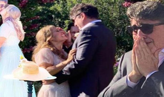 Alfred Molina ile Jennifer Lee evlendi! Gözyaşlarını tutamadı