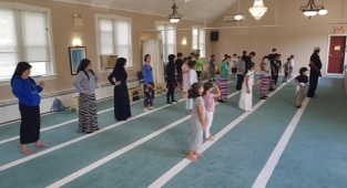 Burlington Cami'nde Namaz Sonrası Kung fu 