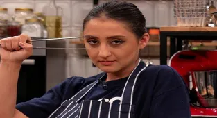 Ecem Erkek'e 12 diziden teklif geldi