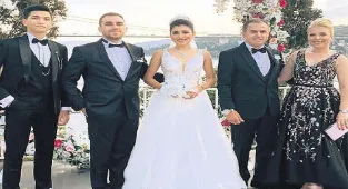 Görkemli düğün