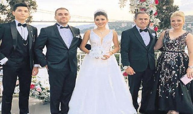 Görkemli düğün