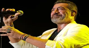 Kuruçeşme'de tüm şarkılar aşka dair