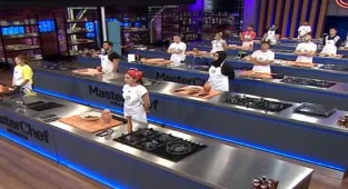 MasterChef'in ilk yarışmacısı kim oldu? İşte, MasterChef Türkiye düellonun kazananı, önlüğün sahibi...
