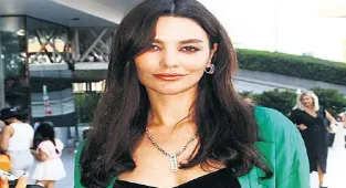 Modacısı kendisi