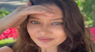 Nurgül Yeşilçay yeni imajına alıştı