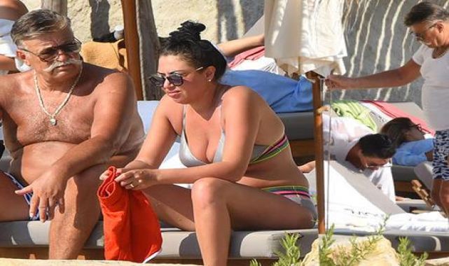 Nuri Alço ile Burcu Sezginoğlu'nun tatil keyfi