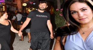Özge Borak ve sevgilisi Alaçatı’da el ele