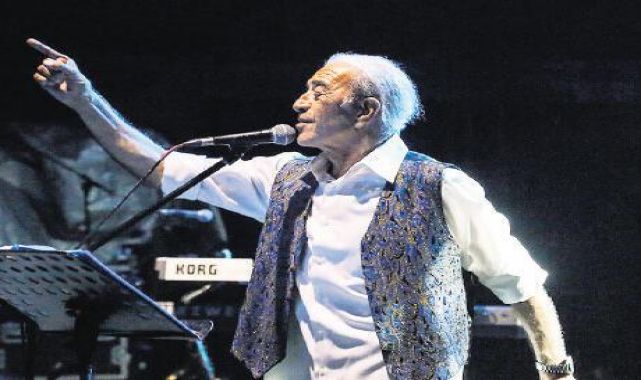 Sabahattin Ali’ye saygı duruşu...