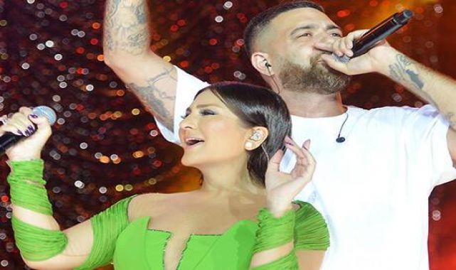 Sibel Can konserinde Murda sürprizi