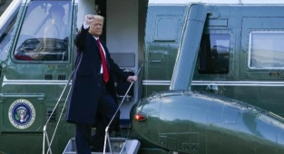 Trump Bir Helikopterini Daha Satıyor
