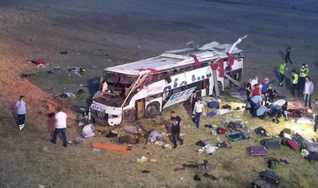 Türkiye Otobüs Kazalarıyla Sarsıldı