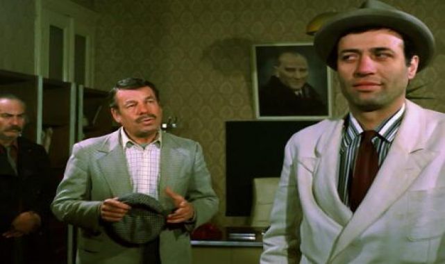 Üçkağıtçı filmi oyuncuları kim, konusu nedir? Üçkağıtçı kaç yılında, nerede çekildi?