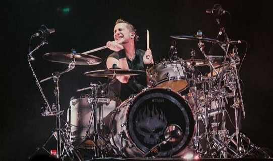 The Offspring Aşı Olmayan Davulcusunu Gruptan Attı