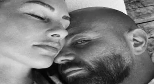 Yasemin Özilhan-İzzet Özilhan'dan 'yaza veda' pozu
