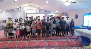 Yunus Emre Camiinde Yaz Kursu Ödülleri Dağıtıldı