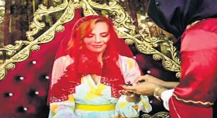 Züleyha’dan düğün şarkıları