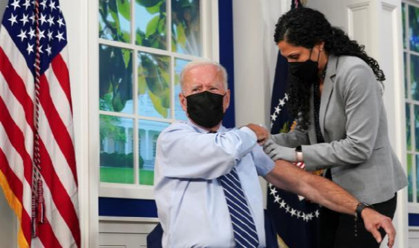 Başkan Biden Üçüncü Doz Aşısını Oldu