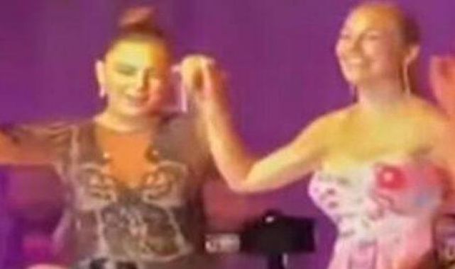 Ebru Gündeş ve Meryem Uzerli karşılıklı oynadı
