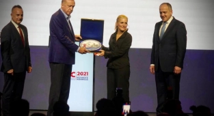 Erdoğan, New York'ta Başarı Ödüllerini Dağıttı