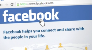 Facebook Cinsiyete Göre Mi İş İlanı Yayınlıyor?