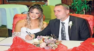 Genç çiftin mutlu günü