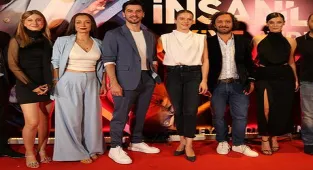 Haberler: ‘İnsanlar İkiye Ayrılır’ filminin galasına ünlü isimler katıldı